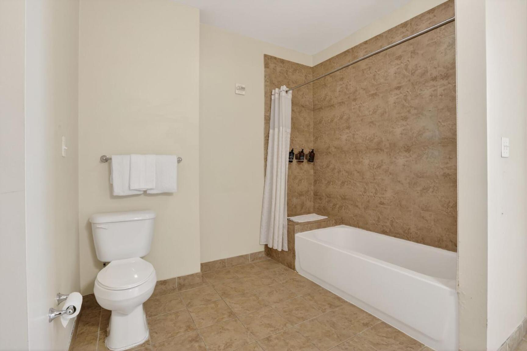 Roami At Duncan Plaza Apartment *