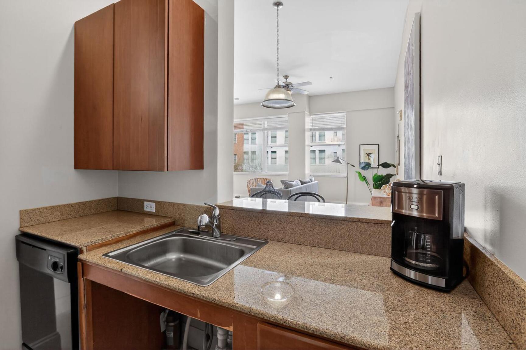 Roami At Duncan Plaza New Orleans