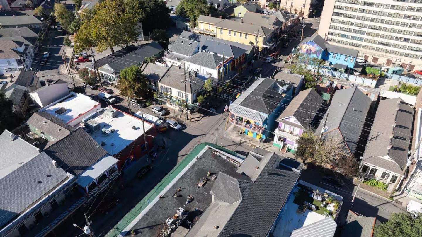 Elegant 1br W Pool & Hot Tub On Frenchmen St 4* New Orleans