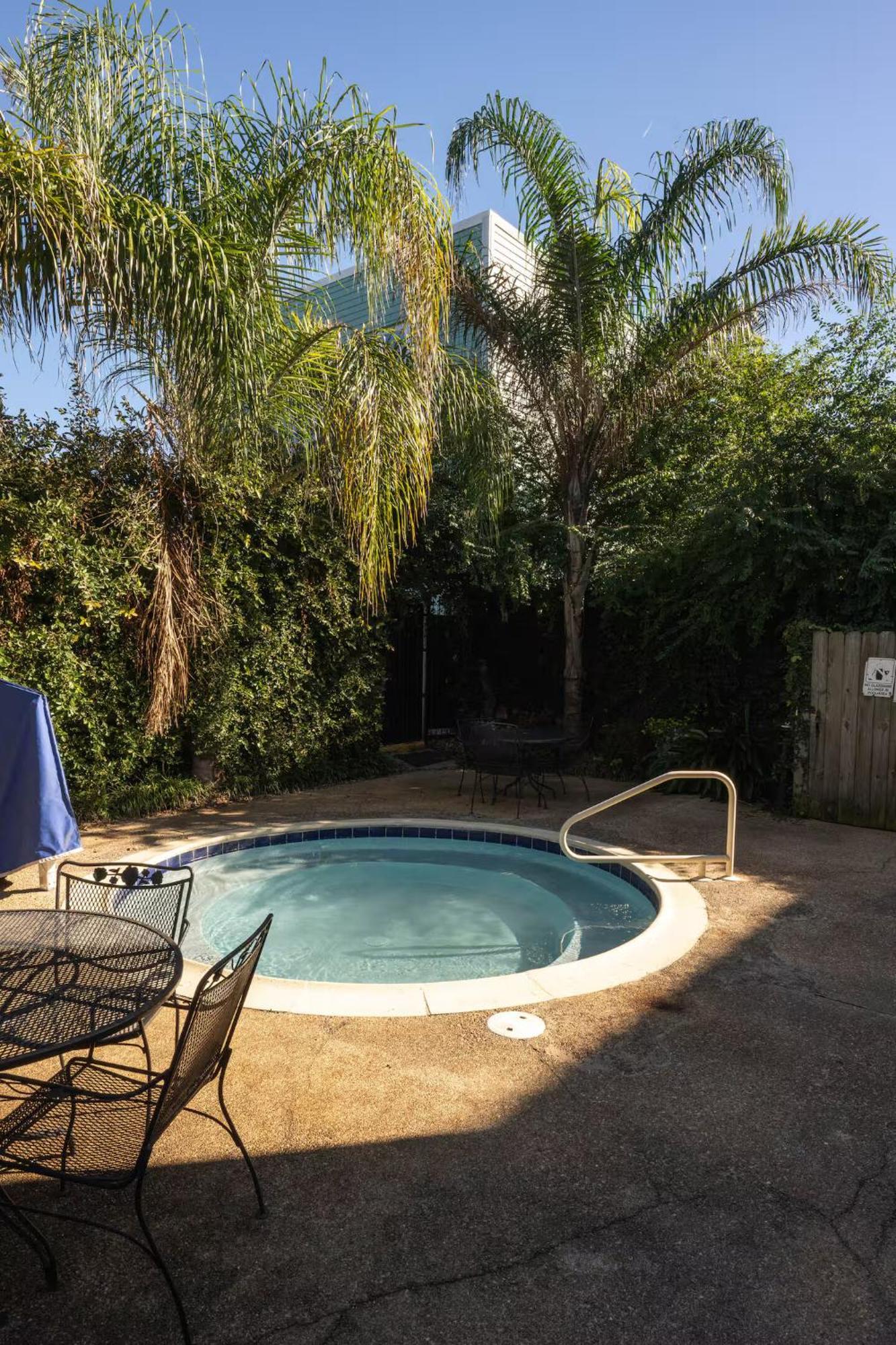 Aparthotel Elegant 1br W Pool & Hot Tub On Frenchmen St
