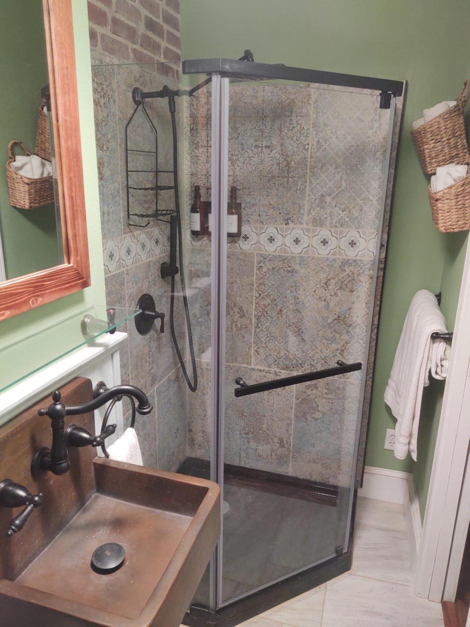 The Blue60 Marigny Inn