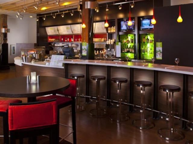 Courtyard By Marriott Warehouse Arts District Hotel 3*