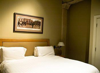 Hotel Jelly Roll Executive *