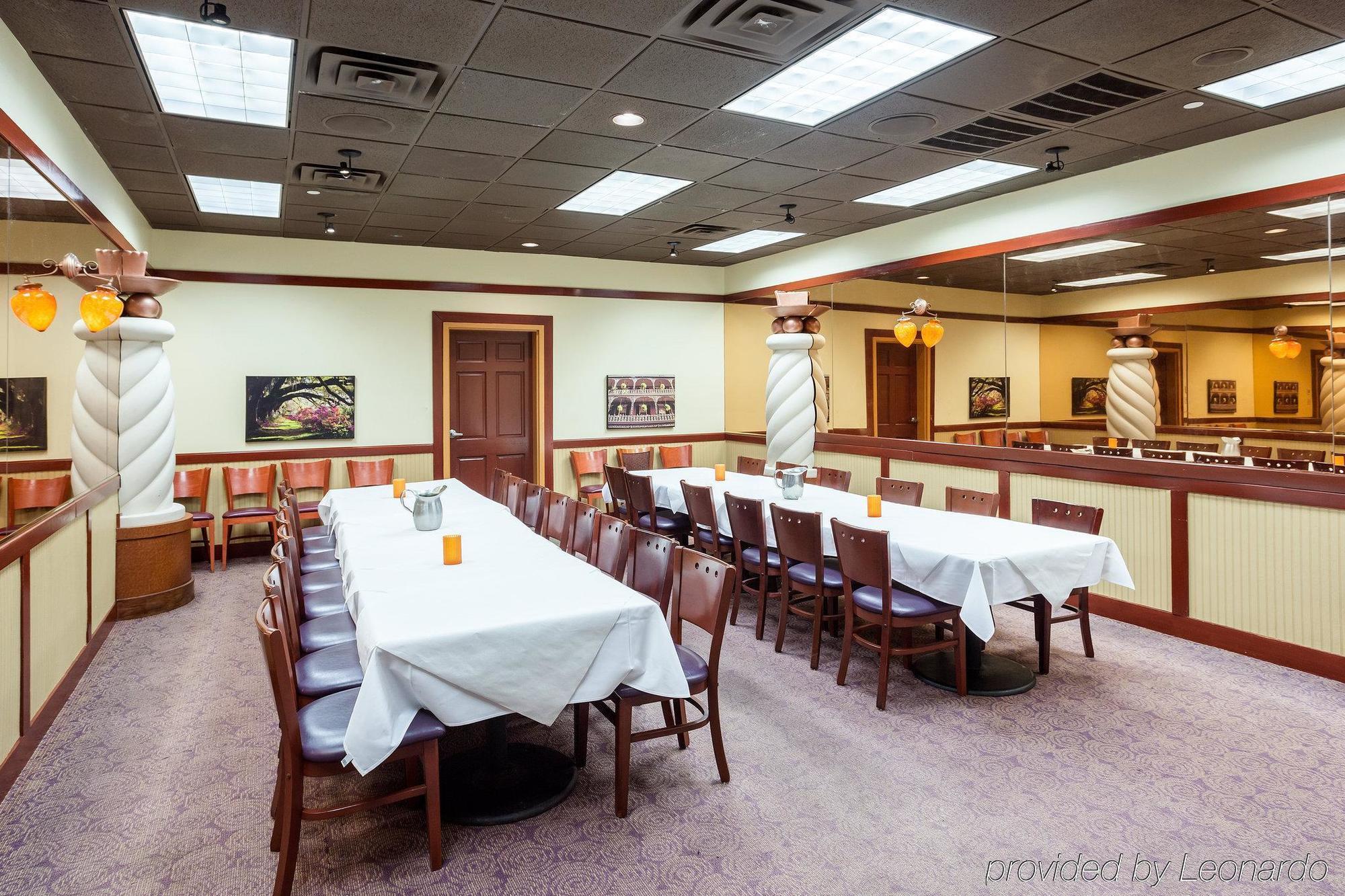 St Charles Coach House, An Ascend Collection Hotel