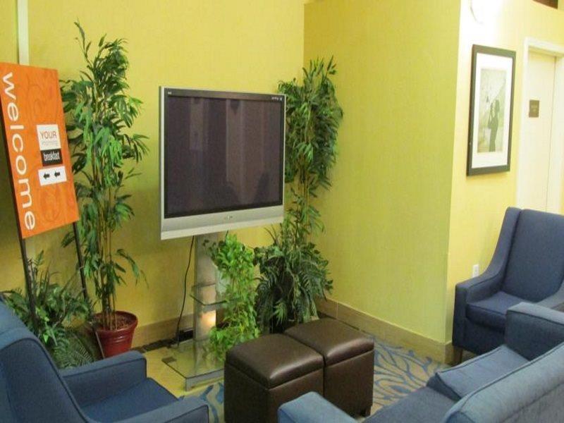 Hotel Fairfield By Marriott Inn & Suites New Orleans Downtown French Quarter Area 3*