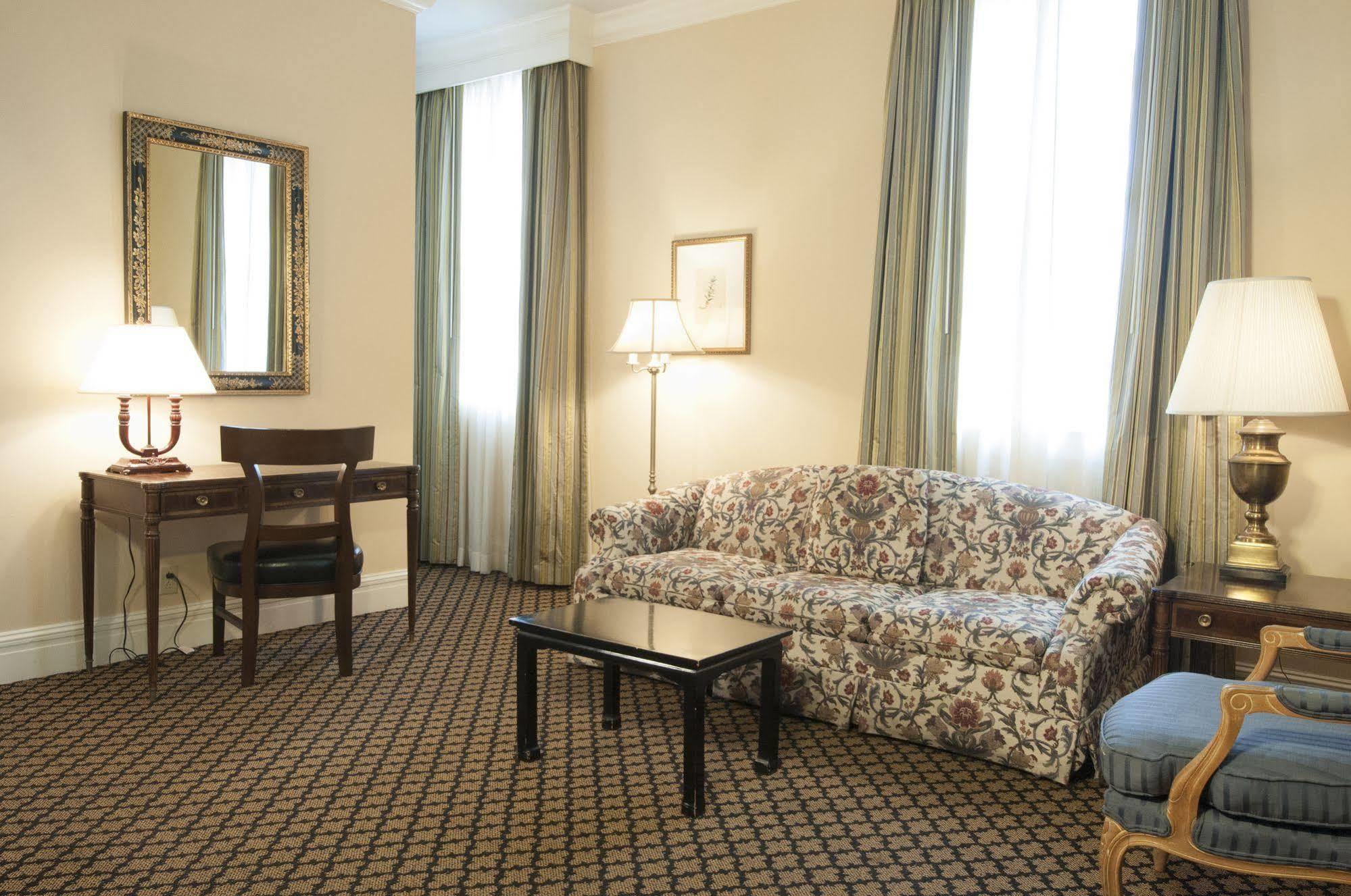The Lafayette By Kasa Hotel New Orleans