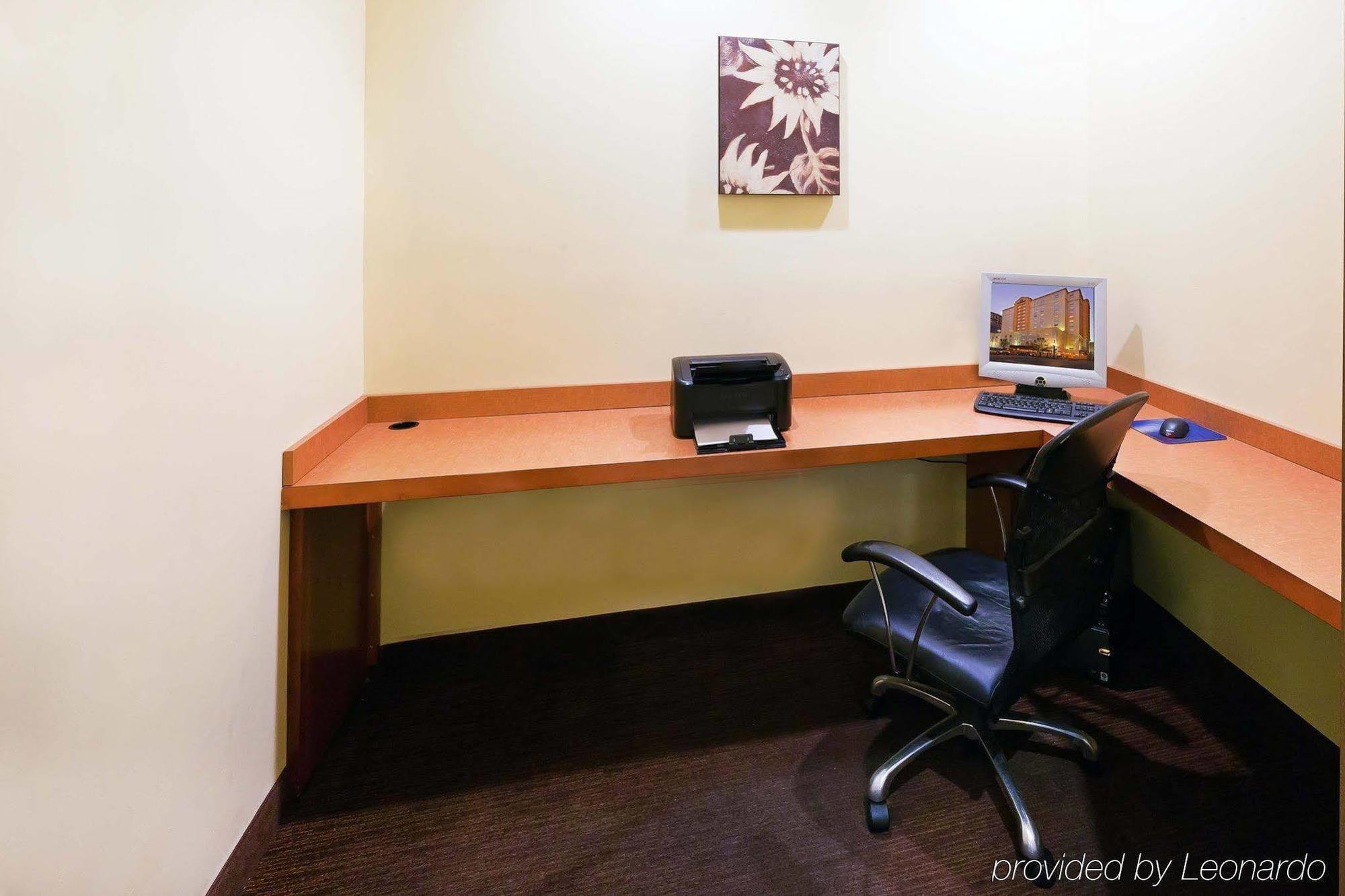 Hotel La Quinta Inn & Suites By Wyndham New Orleans Downtown