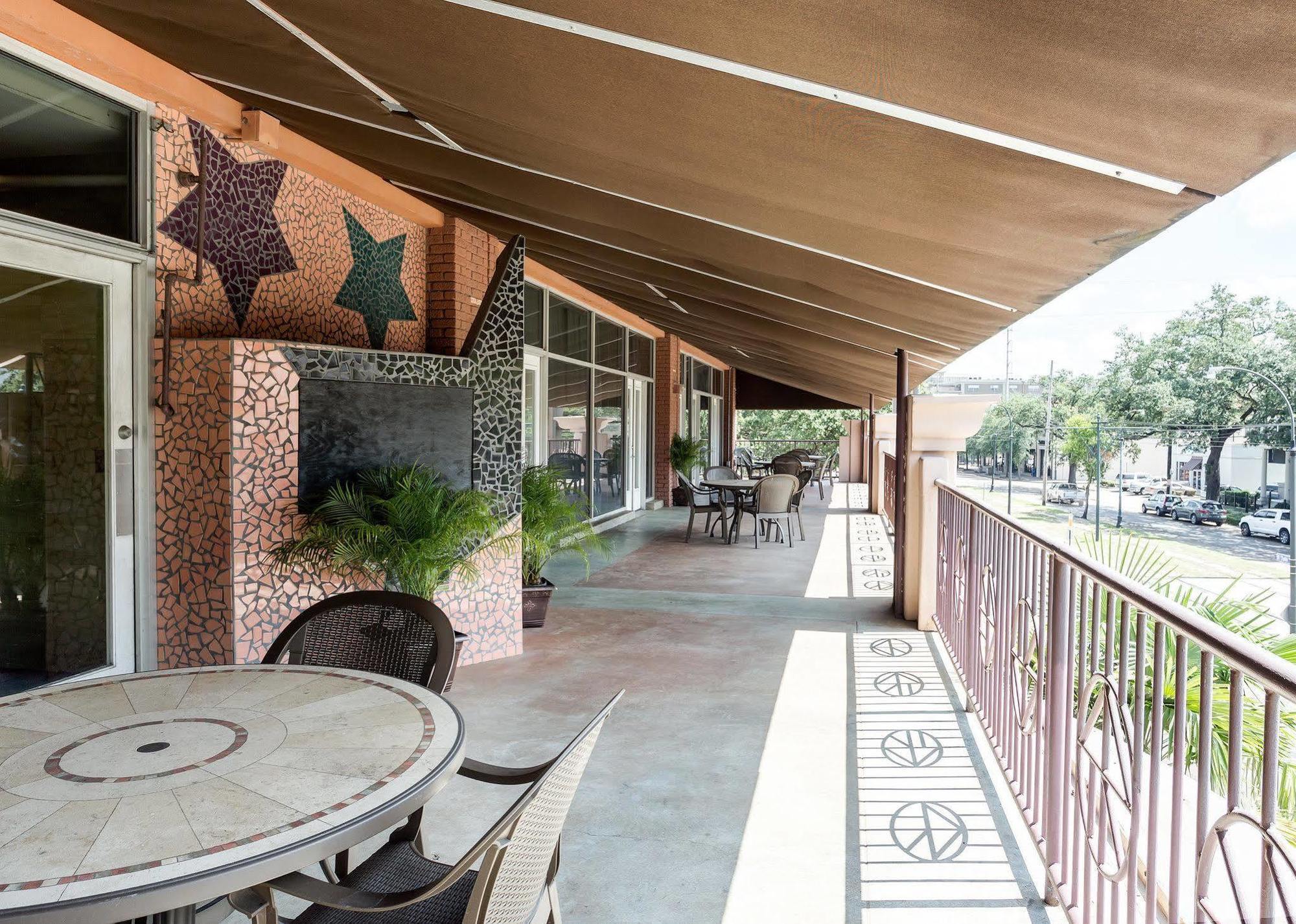 St Charles Coach House, An Ascend Collection Hotel New Orleans