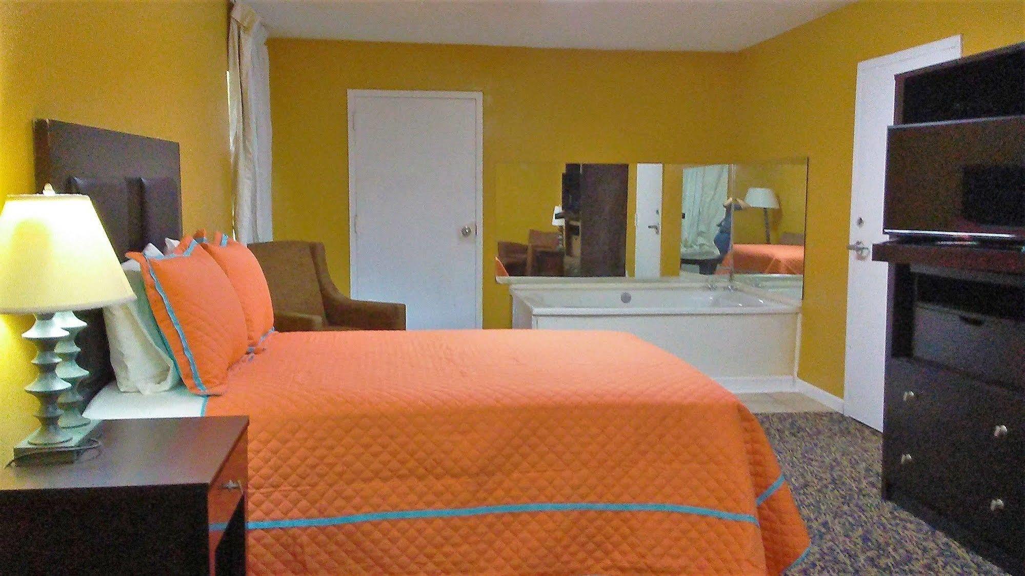 Hotel 10 Extended Stay Hotel