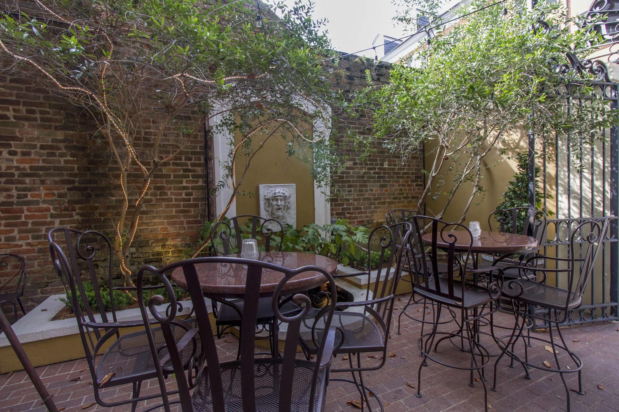 Mazarin Hotel