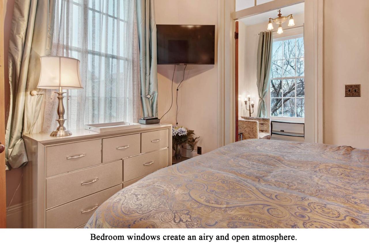 Sweet Emma's Hideaway *