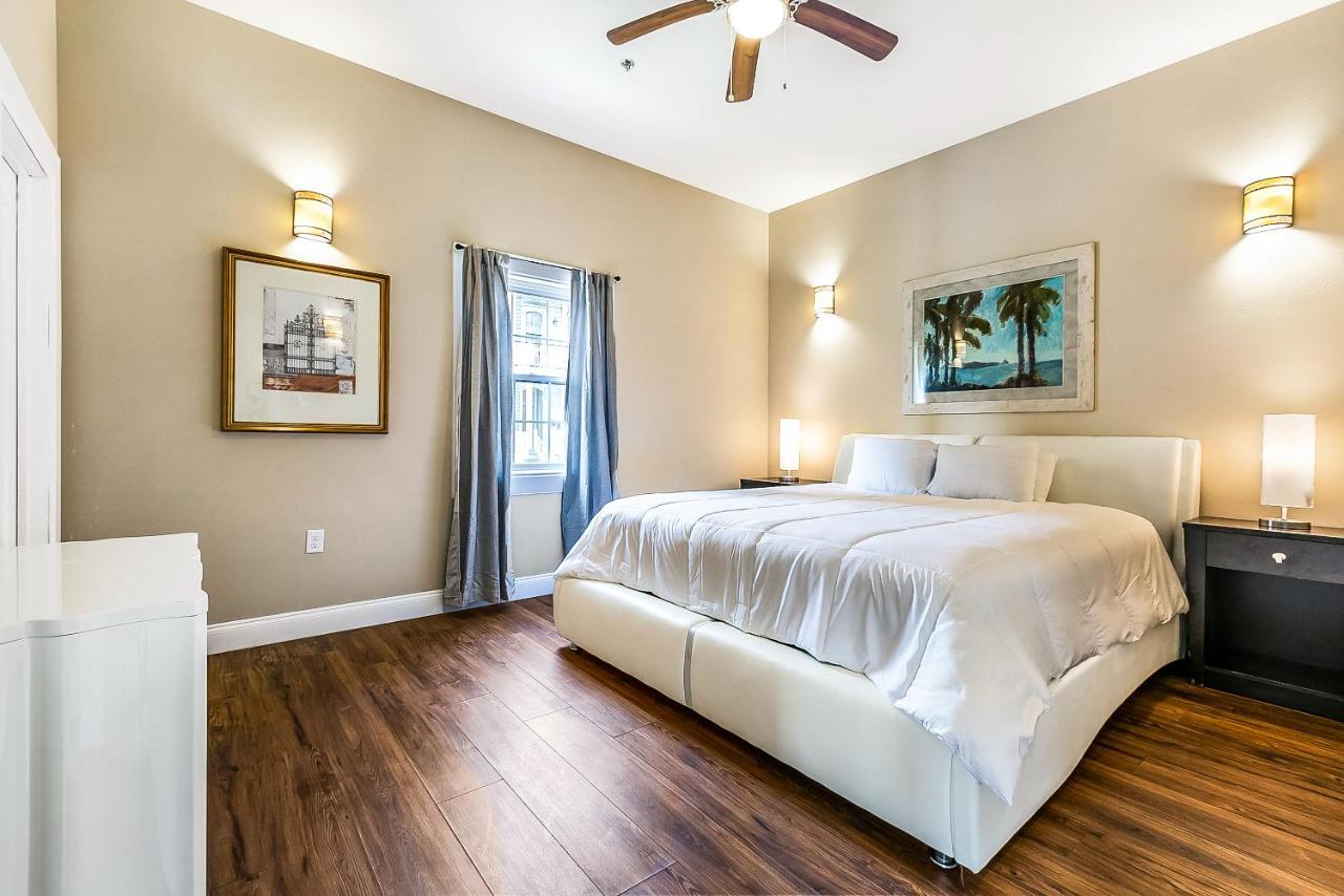 Modern 5br In Nola