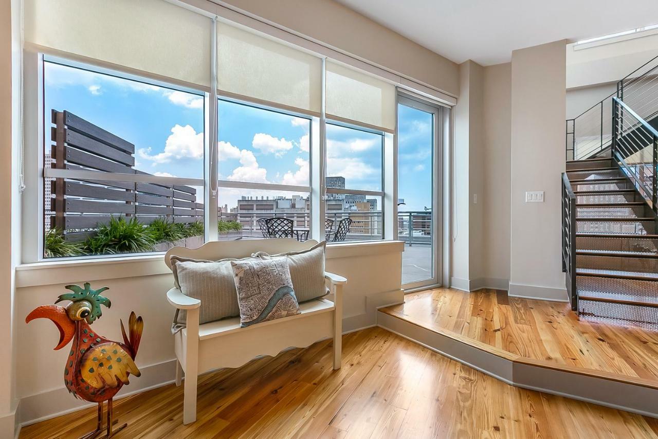 Modern & Fully Furnished In The Heart Of The New Orleans