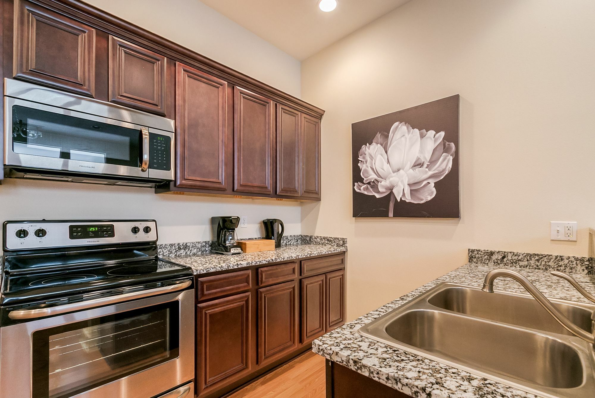 Posh 1br In Arts/warehouse District By Sonder Apartment New Orleans