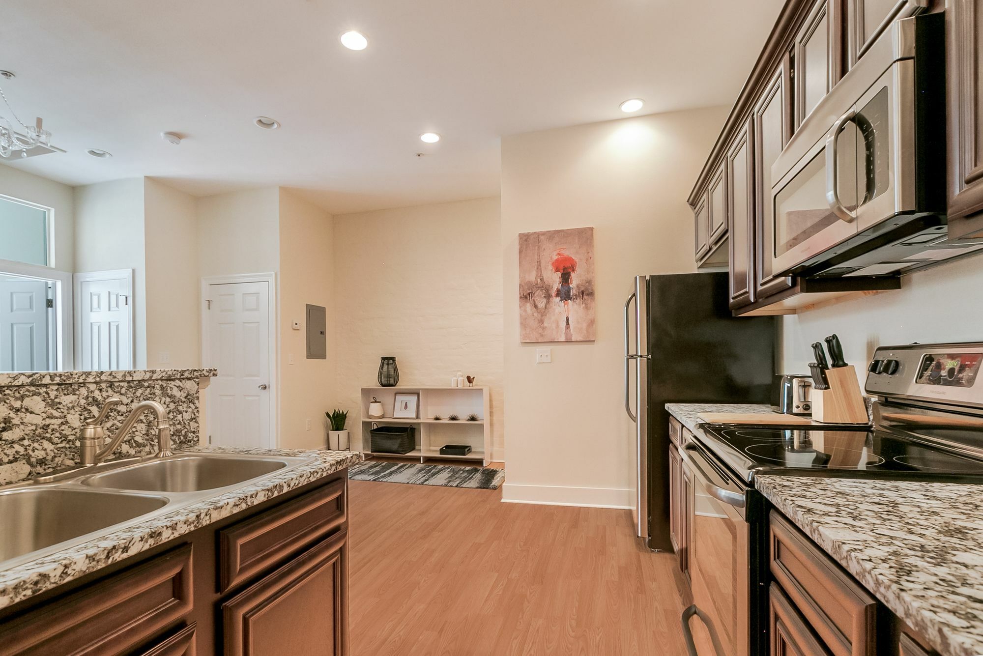Apartment Posh 1br In Arts/warehouse District By Sonder *
