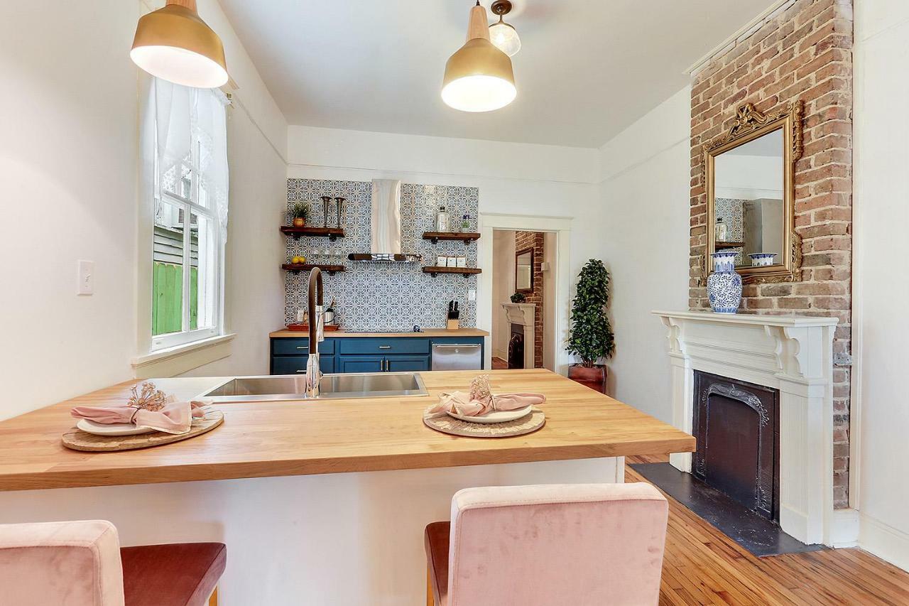 Elegant Renovated House With Relaxing Courtyard New Orleans