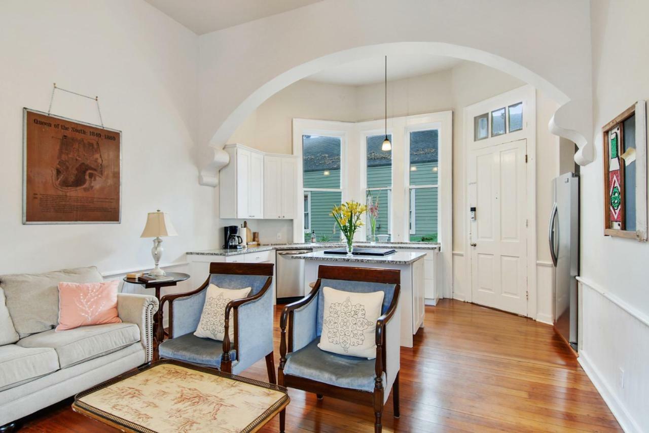 Historic Garden District Victorian Mansion Guest house