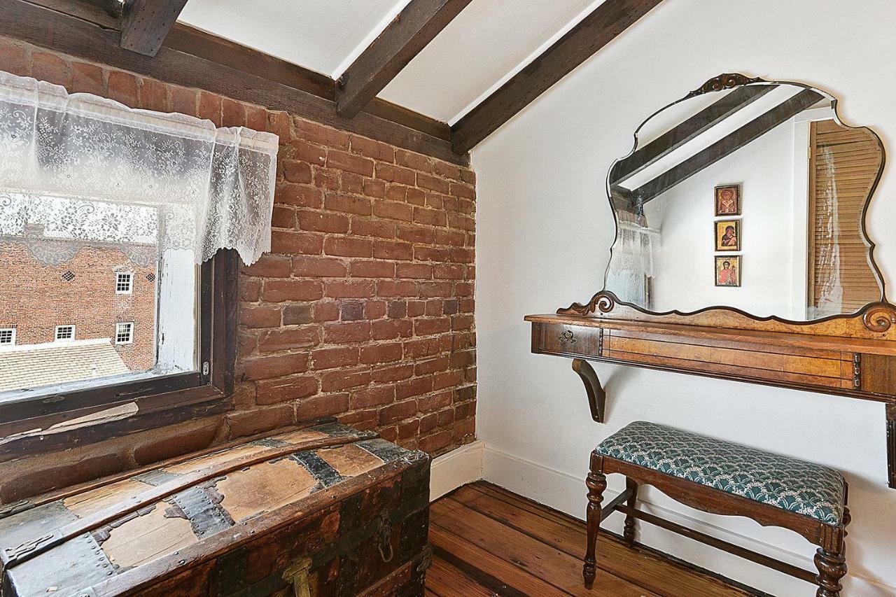 French Quarter Mansion New Orleans