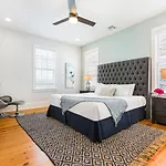 Stunning 4br-5br Near French Quarter Homes By Hosteeva *
