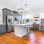 Stunning 4br-5br Near French Quarter Homes By Hosteeva Apartment