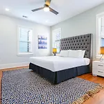 Stunning 4br-5br Near French Quarter Homes By Hosteeva Apartment