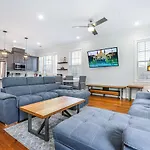 Stunning 4br-5br Near French Quarter Homes By Hosteeva Apartment