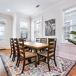 Apartment Stunning 4br-5br Near French Quarter Homes By Hosteeva New Orleans