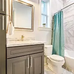 Stunning 4br-5br Near French Quarter Homes By Hosteeva * New Orleans