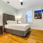 Apartment Stunning 4br-5br Near French Quarter Homes By Hosteeva New Orleans