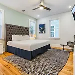 Stunning 4br-5br Near French Quarter Homes By Hosteeva Apartment *
