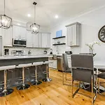 Stunning 4br-5br Near French Quarter Homes By Hosteeva