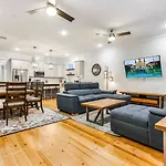 Stunning 4br-5br Near French Quarter Homes By Hosteeva Apartment New Orleans
