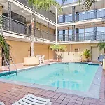 Super 8 By Wyndham 2*
