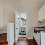 Freret Near Streetcar & Tulane Aparthotel 4*