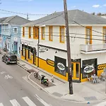 Aparthotel Freret Near Streetcar & Tulane 4*