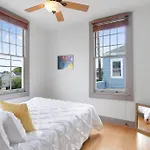 Freret Near Streetcar & Tulane 4*