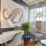 Luxury Arts District *