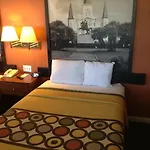 Super 8 By Wyndham 2* New Orleans