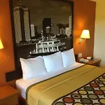 Super 8 By Wyndham Hotel New Orleans
