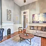 Uptown Nola Apt On Magazine Street With Backyard!