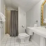 Comfortable Rooms Near All Nola Hot Spots * New Orleans