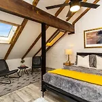 Saint Philip Hotel