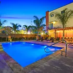 Luxury 3-story W Pool & Parking Garage New Orleans