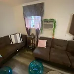 New Orleans Neighbor