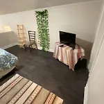 New Orleans Neighbor