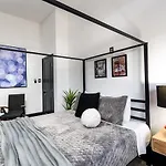 Saint Philip 3* New Orleans