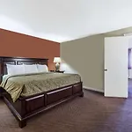 Super 8 By Wyndham 2*