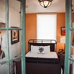 Royal Frenchmen And Bar 4*
