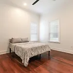 Canal Street Mansion Sleeps 15