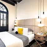 Hotel Saint Philip 3*